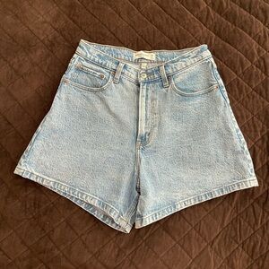 Curve Love High Rise Dad Short